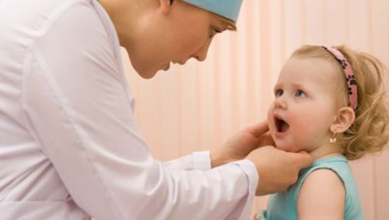 Alerjik Geniz Eti Büyümesi Belirtileri ve Tedavisi